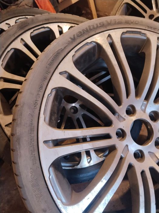 Jante BMW 235/35R19