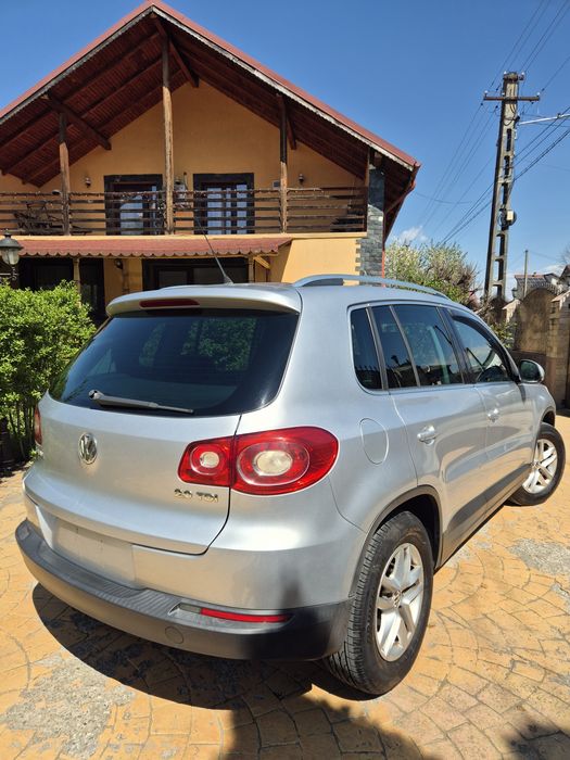 VOLKSWAGEN Tiguan 2010 — imagine 3