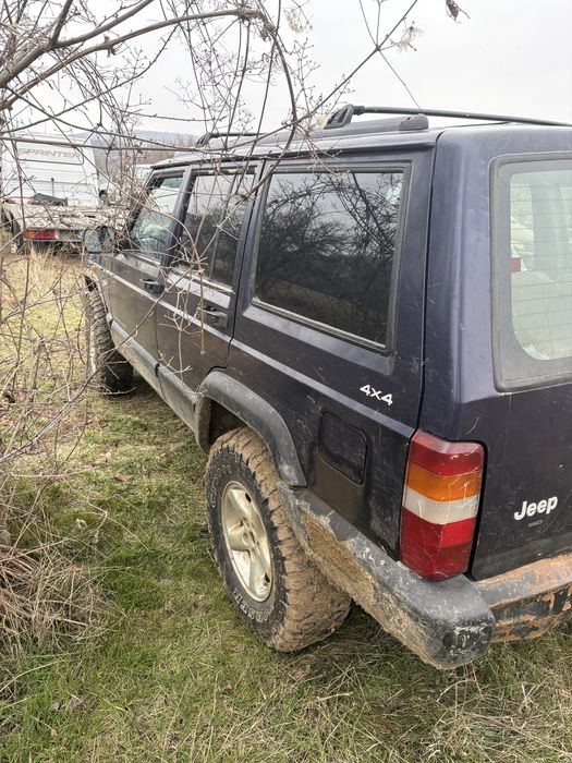 Jeep Cherokee 2.5vm фейс за части