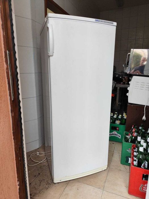 Продава фризер Atlant