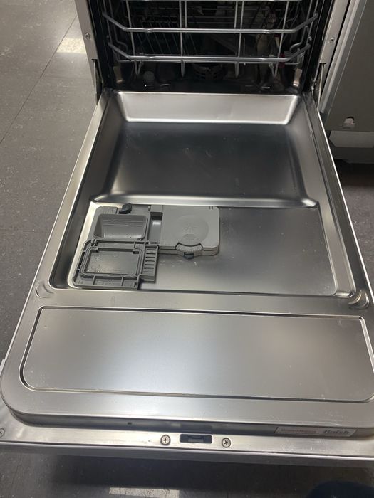 Съдомиялна 45см. Blomberg за полувграждане