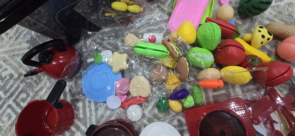 Посудка новая в контейнере