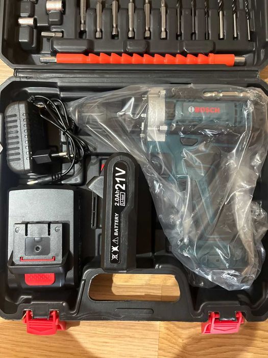 Дрель-шуруповерт BOSCH 21V (новый)