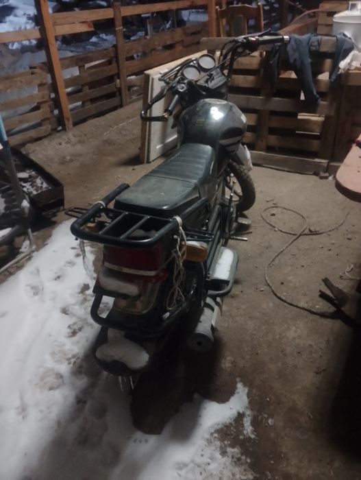 Мотоцикл почти новый