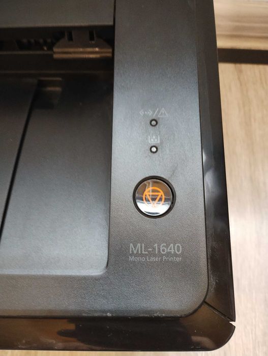 Лазерен принтер Samsung ML-1640