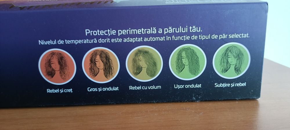 Perie profesională pentru îndreptarea părului IronArc