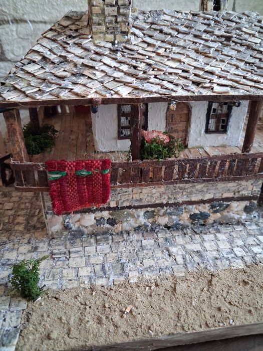 Макети на старинни къщи.