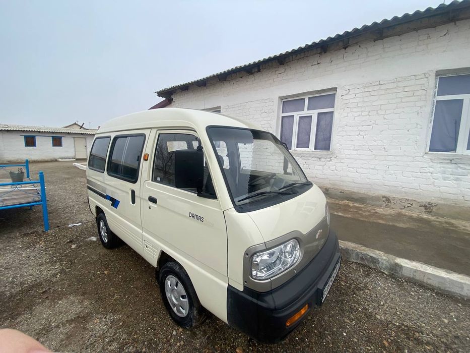 Дамас автомашинаси срочнога сотилади