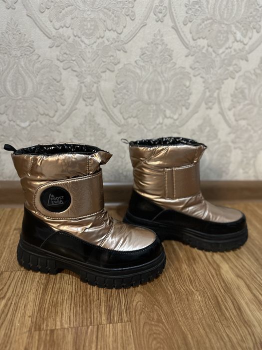 Зимние сапоги для девочки