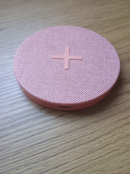 Безжично зарядно+инструкция за ползване