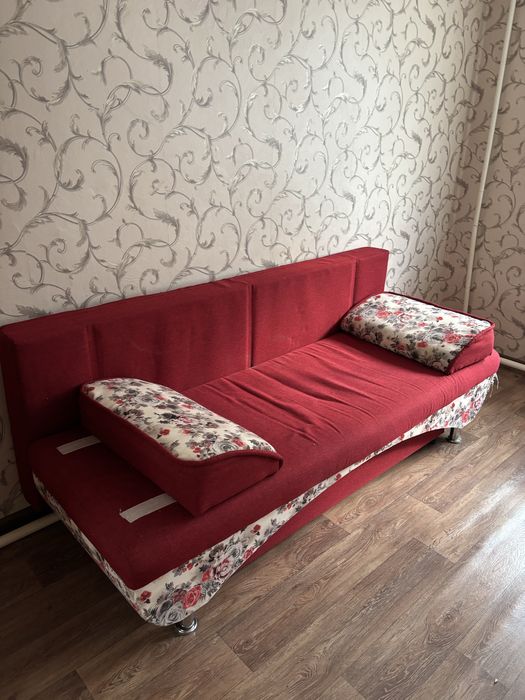 Продам диван !!!