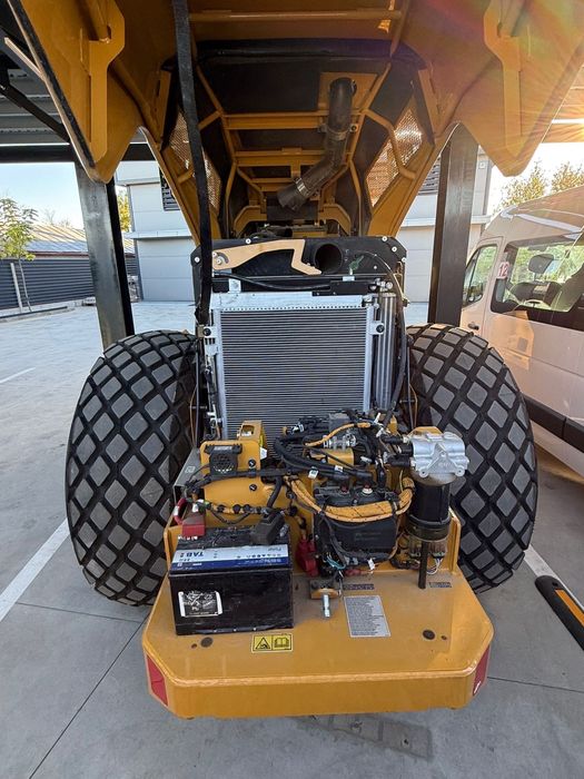 Cilindru compactor Caterpillar CS12GC