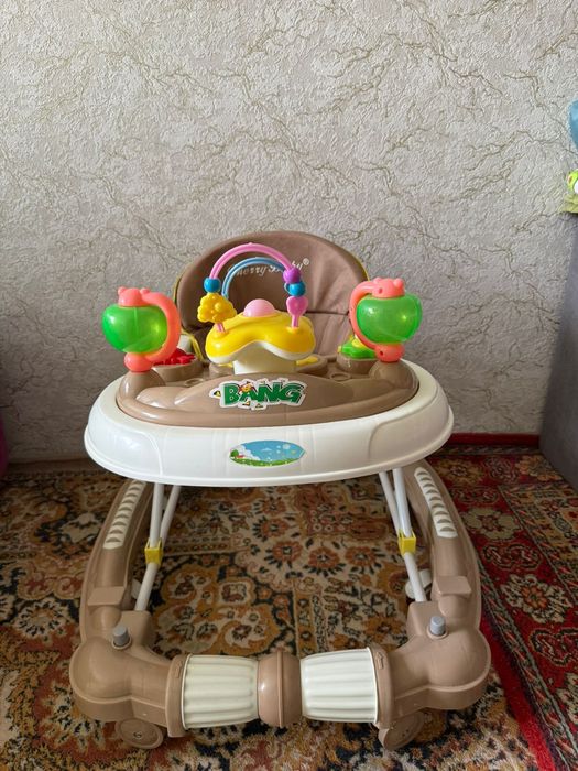 Продам детский ходунок музыкальный!