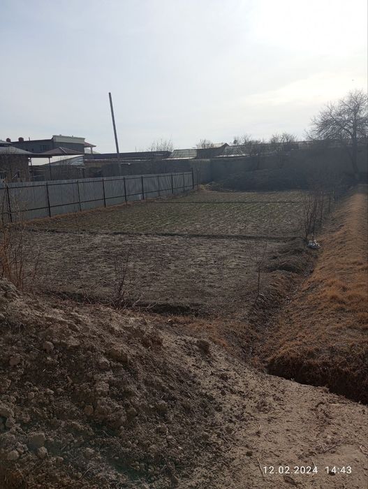 Участка сотилади