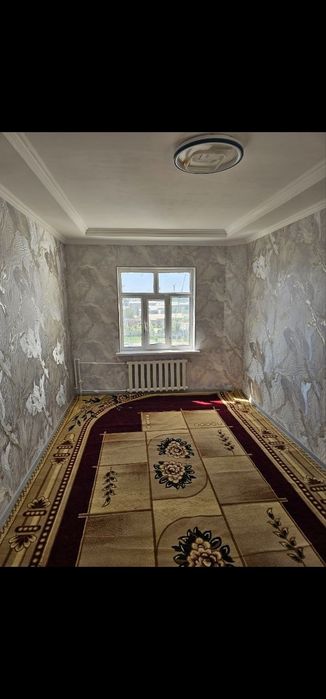 Beshinchi mikrarayon mumtoz restoranı protivida uy ijaraga beriladi