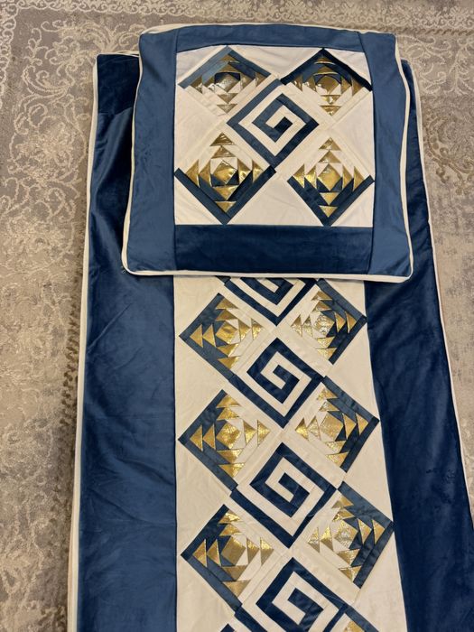 Құрақ көрпе жастығымен, тысы