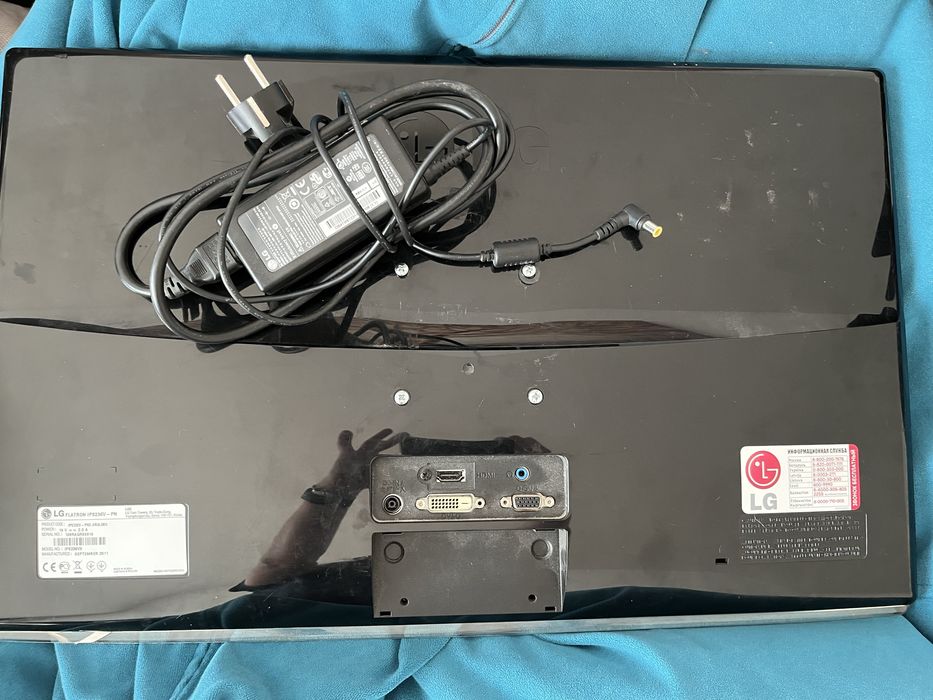 Монитор LG 23” Flatron