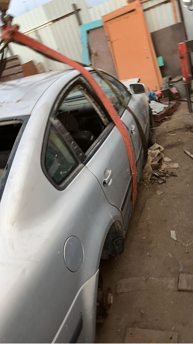 Продам пассат б5 на запчасти целиком