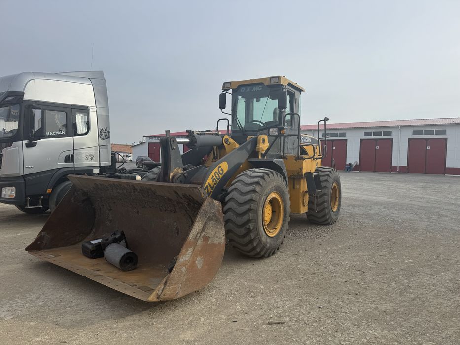 Продам погрузчик 3куб в очень хорошем состоянии
