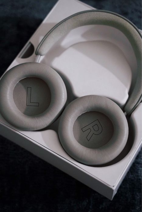 Наушники Bang & Olufsen