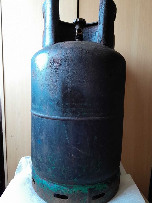 Vand butelie cu guler