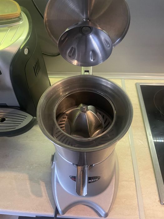 Автоматична цитрус преса