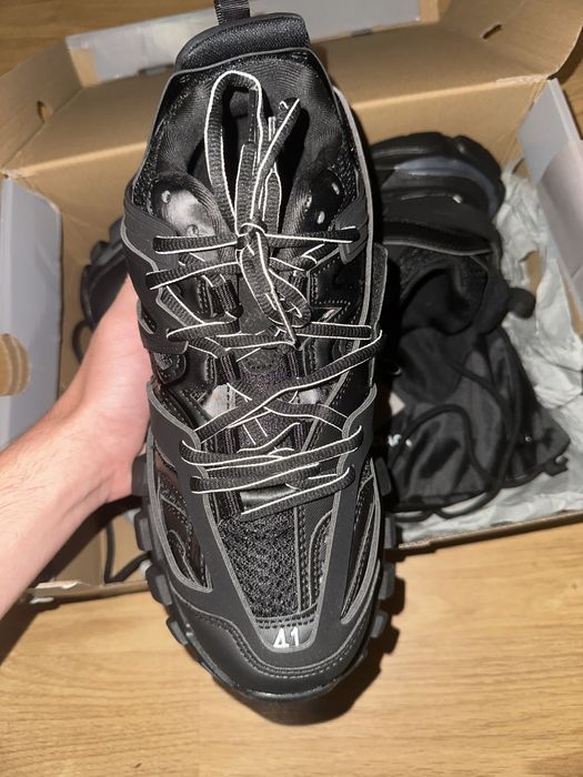 balenciaga track
