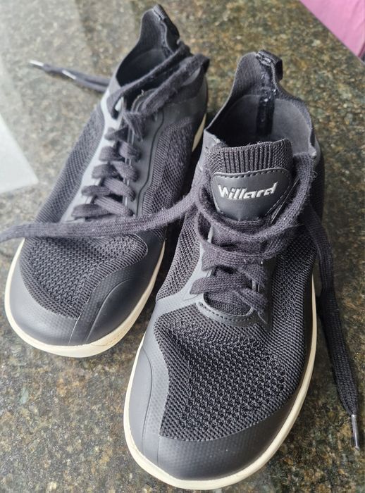 Barefoot Willard Ember