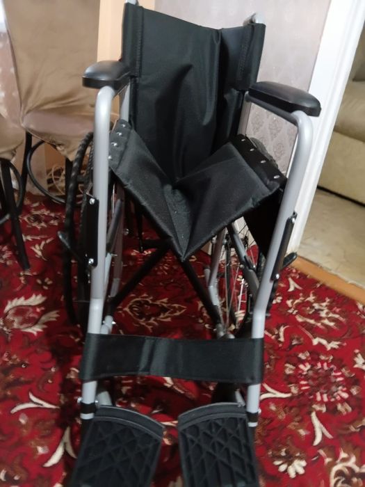 Продам инвалидной коляску