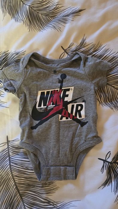 Set nike baietel cu body