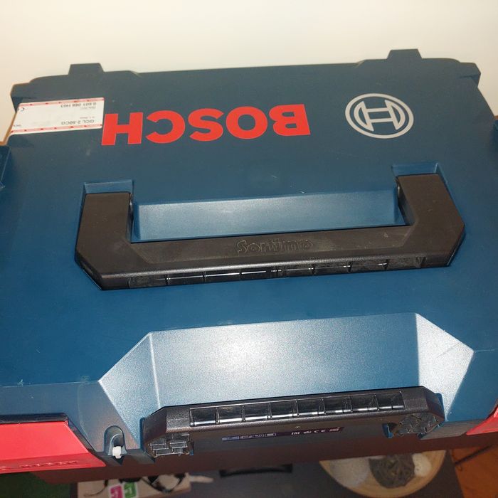 Vand laser 2 raze,plus fir de plumb in 2 puncte, Bosch GCL 2-50 CG,nou