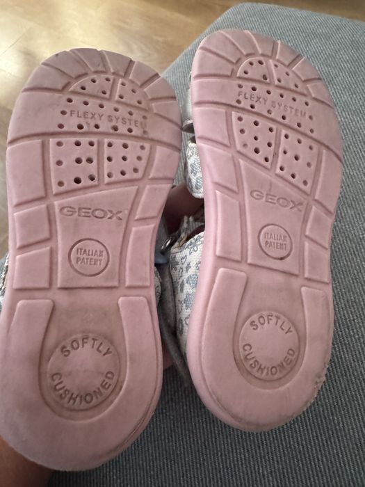 Sandale Geox 24 in stare buna