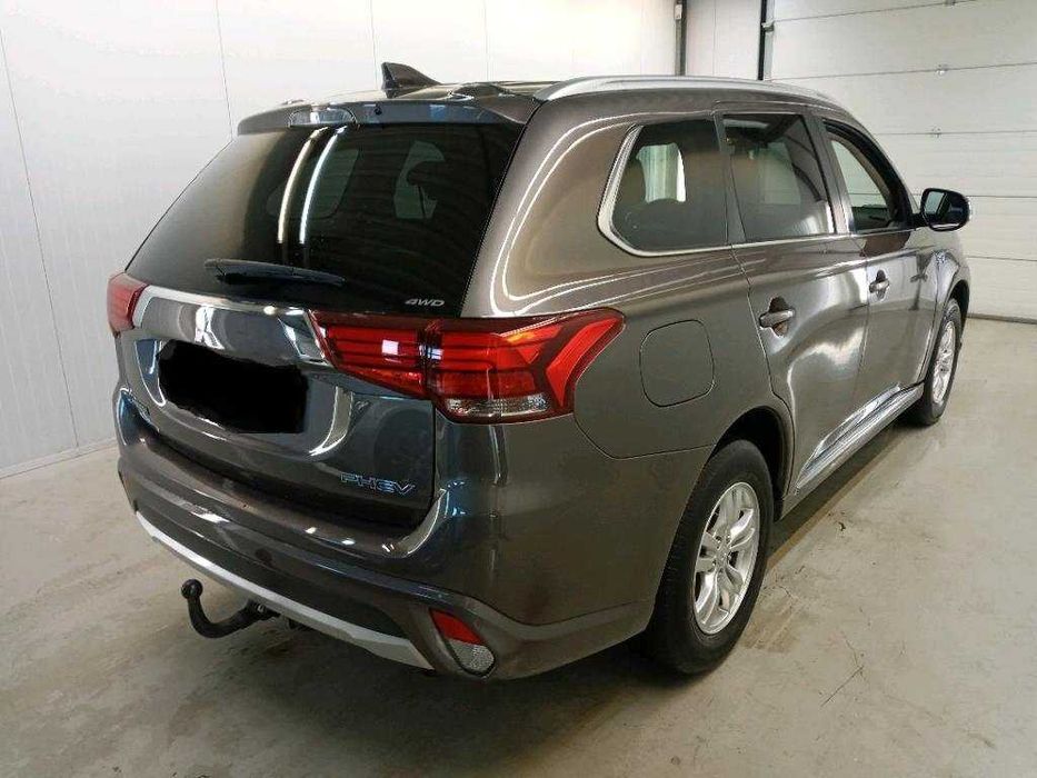 Mitsubishi Outlander 2.0 PHEV
