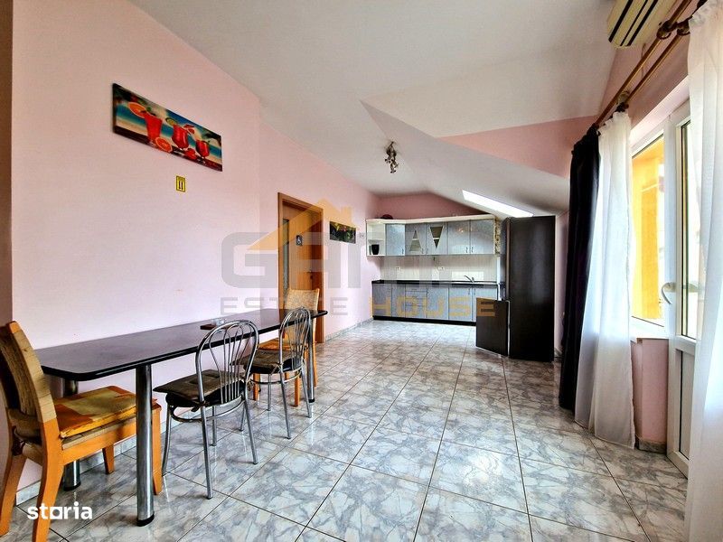 Apartament 2 camere si loc de parcare in zona Intim