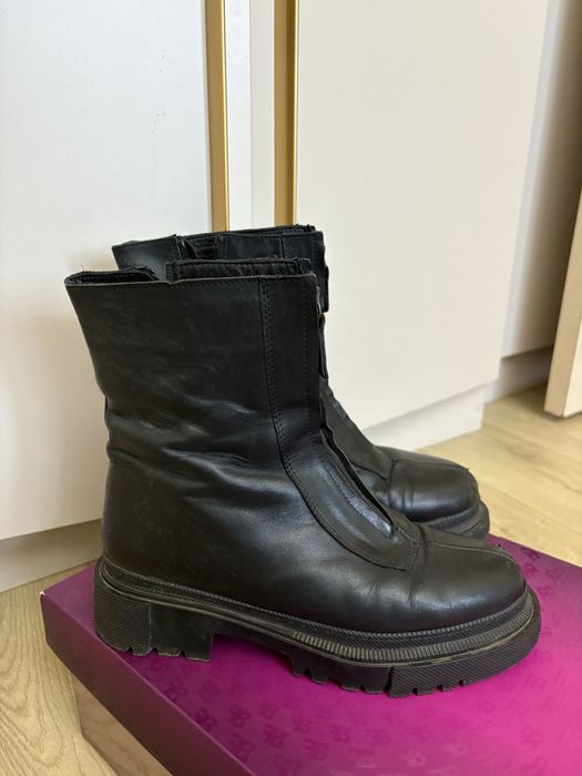 Продам ботинки зимние