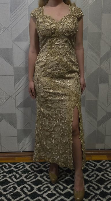 Платье вечернее ажурное