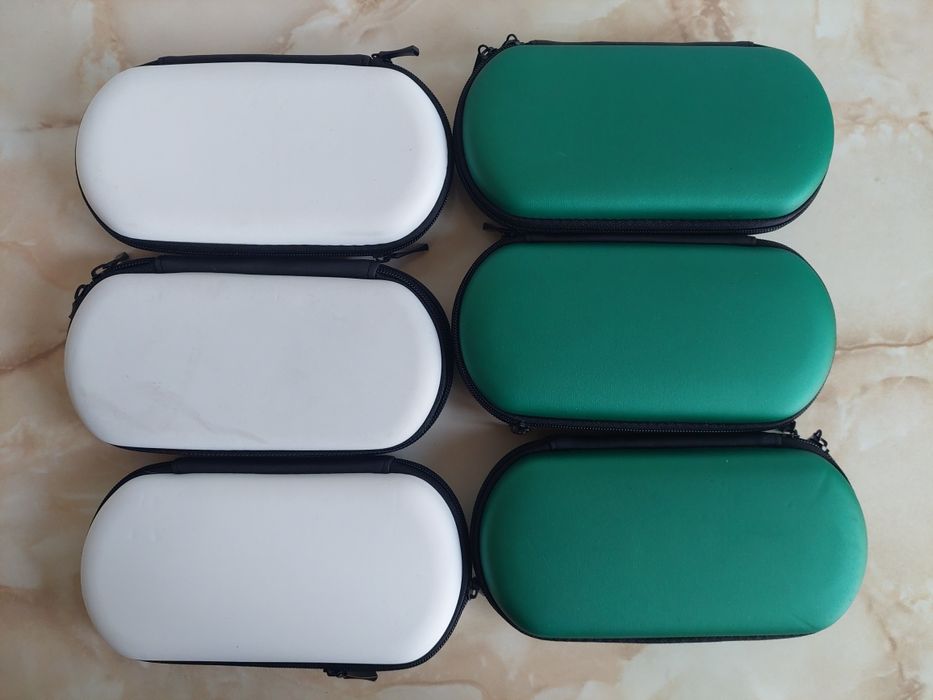 [PSP] Vând husă / huse tip penar PlayStation Portable pe alb și verde