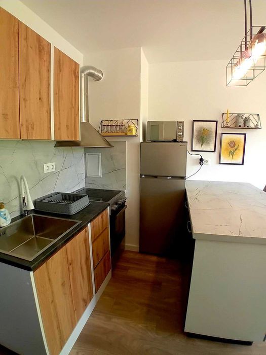 Дава се под наем Тристаен апартамент в Пловдив, Кючук Париж - 70 кв.м за 446.25 € - Снимка #5