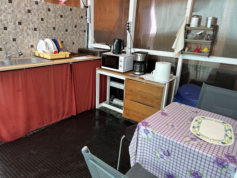 Vila 8 camere - Saturn - afacere la cheie