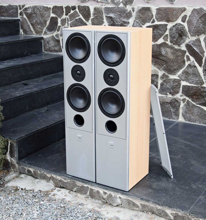 Boxe Canton LE 107, boxe de podea