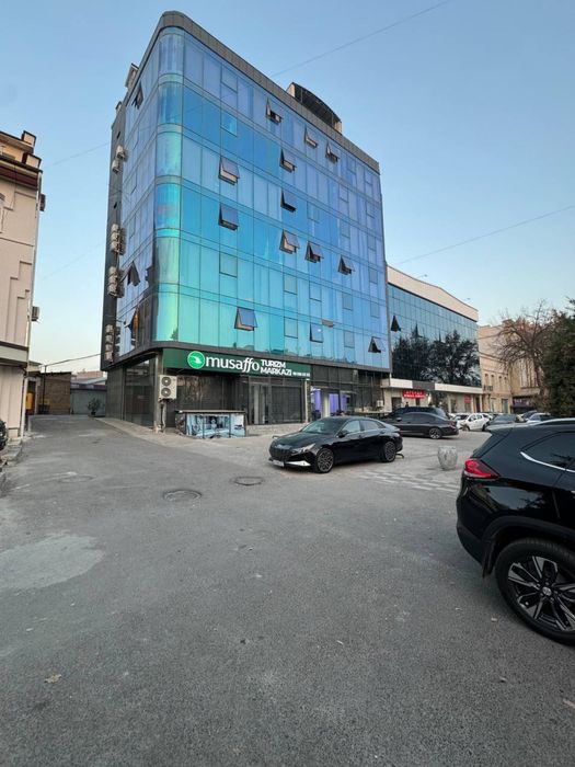 Продается нежилое помещение на Чорсу V046