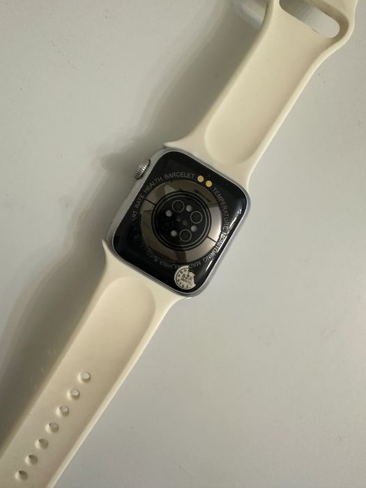 Часы под Airpods