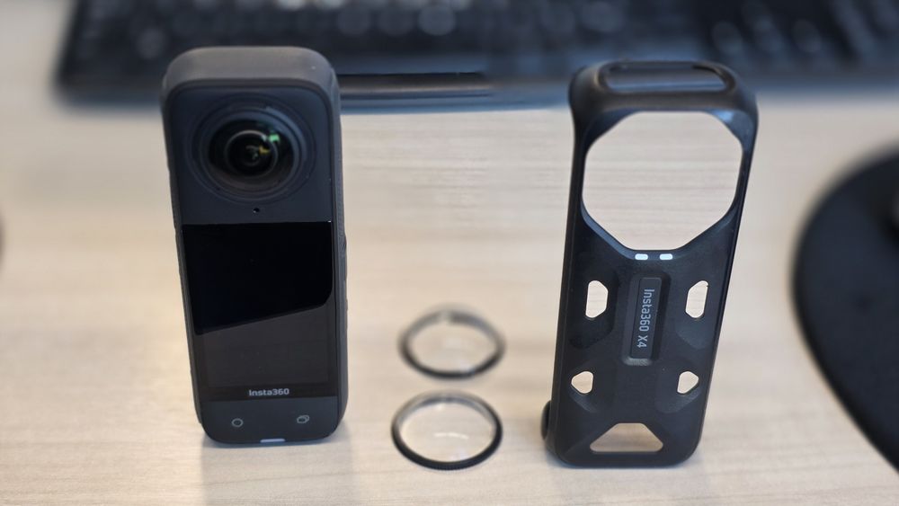 Vand insta 360 x4 Original 2 baterii