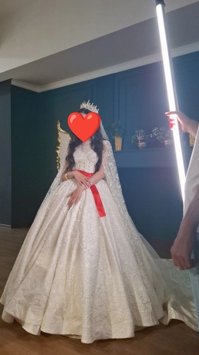 Продается свадебное платье