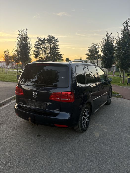 VOLKSWAGEN Touran 2012 — imagine 5