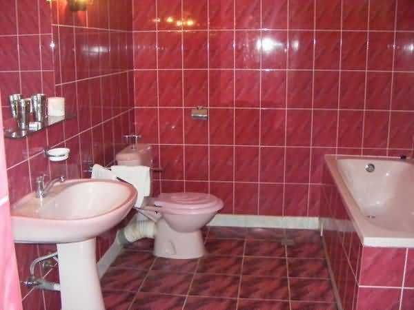 Cazare Căciulata Călimănesti la Pensiune cu Piscină cu Apă Termală