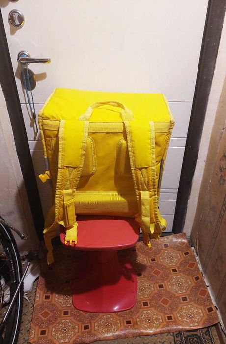 Продам термосумку Яндекс  привезена из России