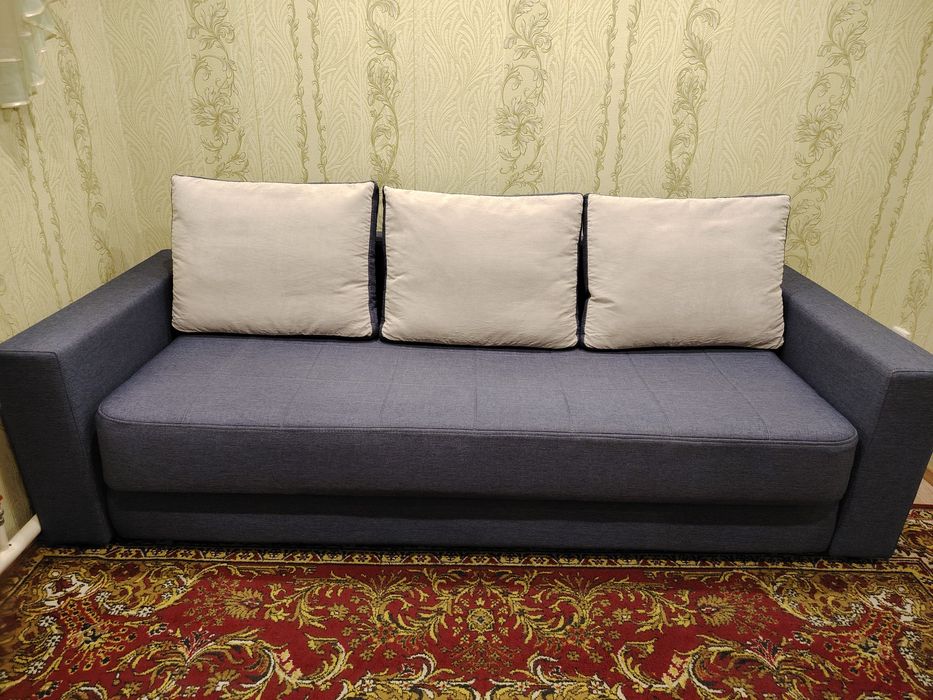 Продам диван в хорошем состоянии