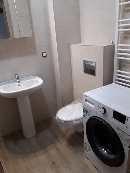 Închiriez apartament 2 camere – ultracentral, Roman Ciorogariu, lângă pietonală