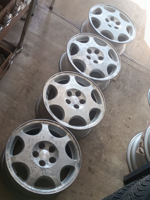 R-15 оргинал 5*100 Субару, Japan. Тойо ал Карина Е,Авенсис   и т д.